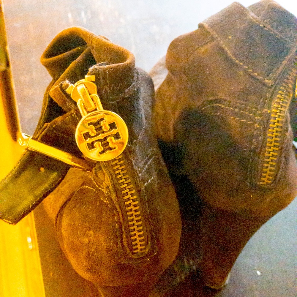 Brown boot